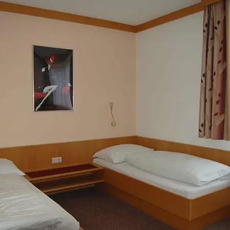 אורחן Huber וולס