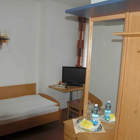 אורחן Huber וולס