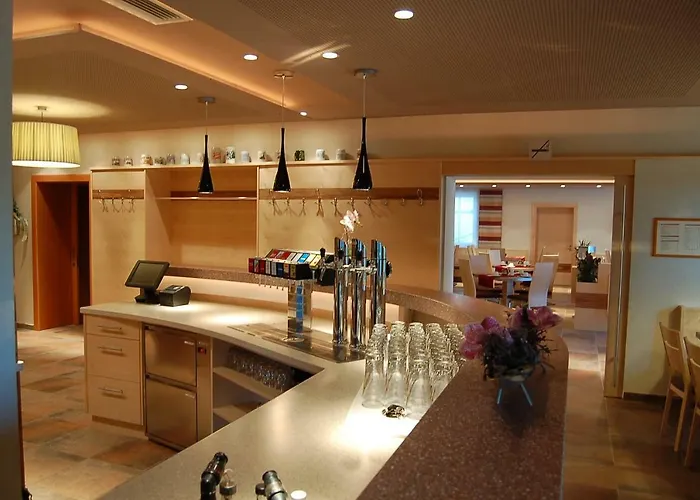 Han/Misafirhane Huber *