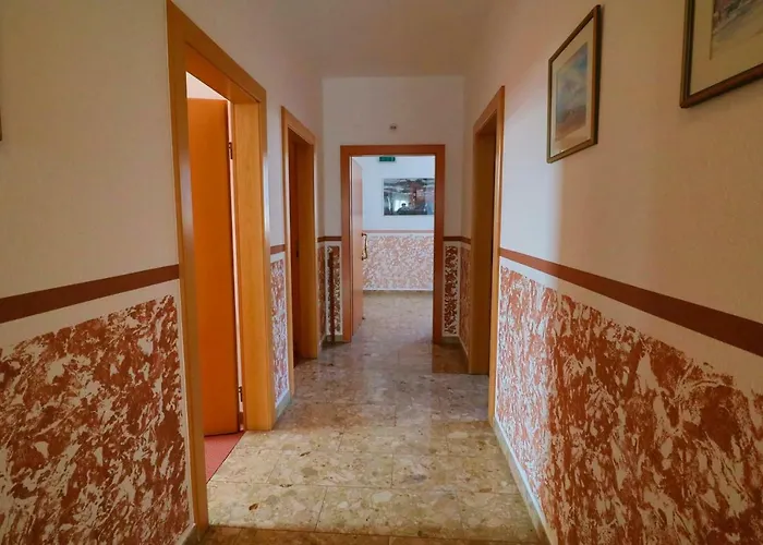 Han/Misafirhane Huber Wels